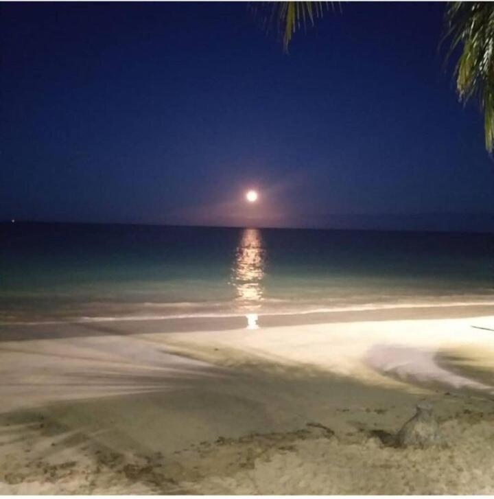 Casa Em Maceio Prox Aeroporto Em Condominio エクステリア 写真